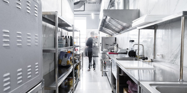 Desengrase Campanas Extractoras de Cocinas El Tanque · Cocina de Bares