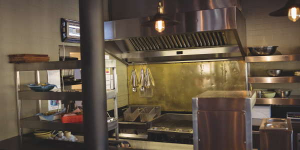 Limpiezas de Conductos de Extracción y Ventilación Vega de San Mateo · Cocina de Pizzerías