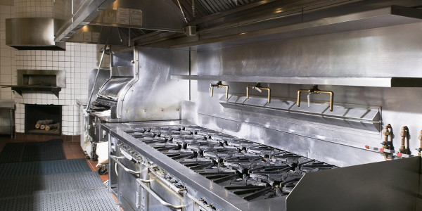 Limpiezas de Conductos de Extracción y Ventilación Antigua · Cocina de Restaurantes